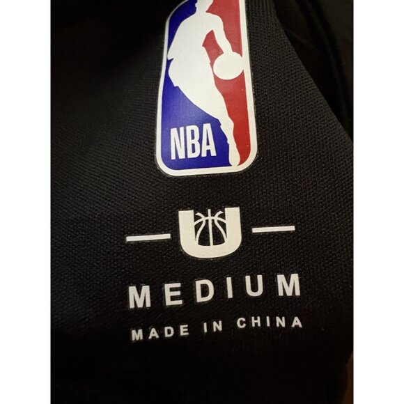 Los Angeles Lakers LeBron James 1/4 Zip Warm Up Jacket Men’s Sz M Black NBA - Picture 8 of 8